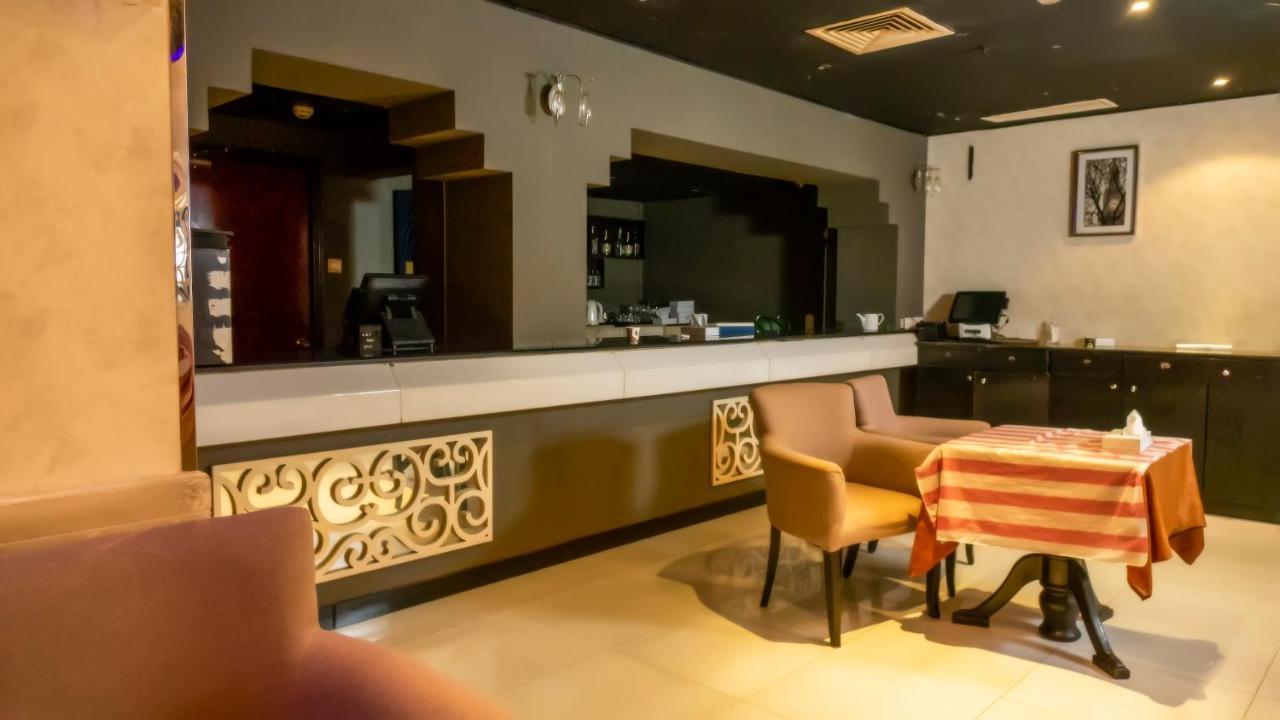 Manama Tower Hotel Екстер'єр фото